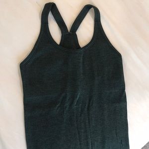 Ebb to Street tank size 4